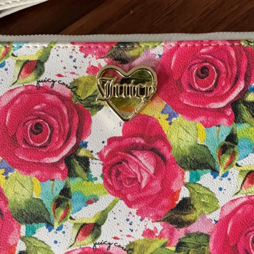 Juicy Couture Pink Floral rose Wristlet and coin purse Set NWT - Picture 2 of 7
